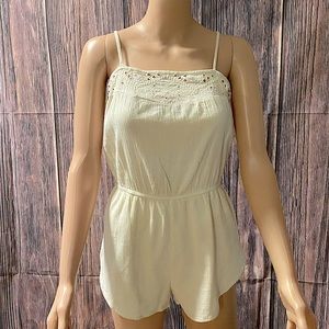 Billabong boho size medium white cream colored summer embroidered romper